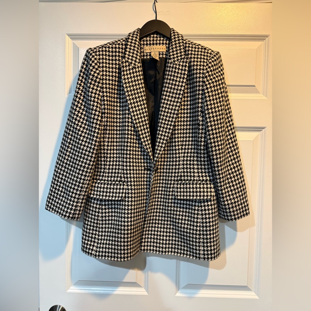 Apostrophe Black and White Houndstooth Blazer Size 10